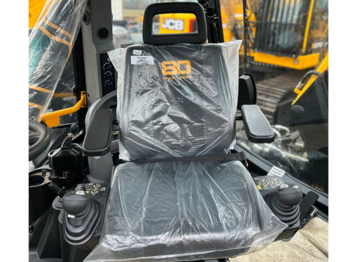 JCB 4CX DualDrive Kombinrika 80th edition_terra jcb_slovenija_gradbeništvo (5).jpg